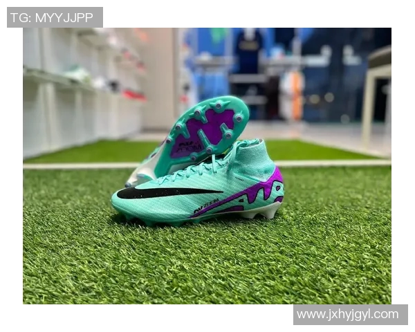 羽毛球装备选购指南及欧冠足球鞋推荐全攻略 羽毛球装备选购指南及欧冠足球鞋推荐全攻略